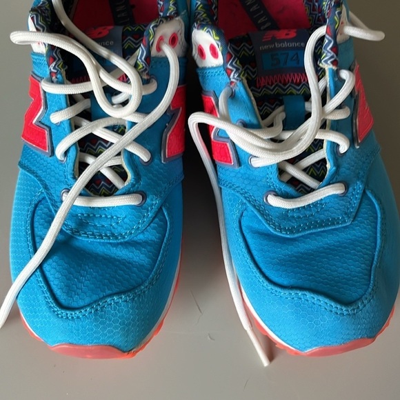 New Balance Kids Sneakers Size 3 - Picture 9 of 12